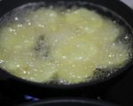 Жареный картофель с мидиями в горячем маринаде