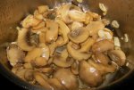 Цветная капуста,запеченная с картофелем,тунцом и грибами