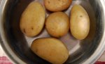 Пряный картофель, запеченный в духовке