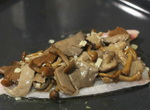 Дорада, фаршированная грибами, идеальный рецепт для торжеств